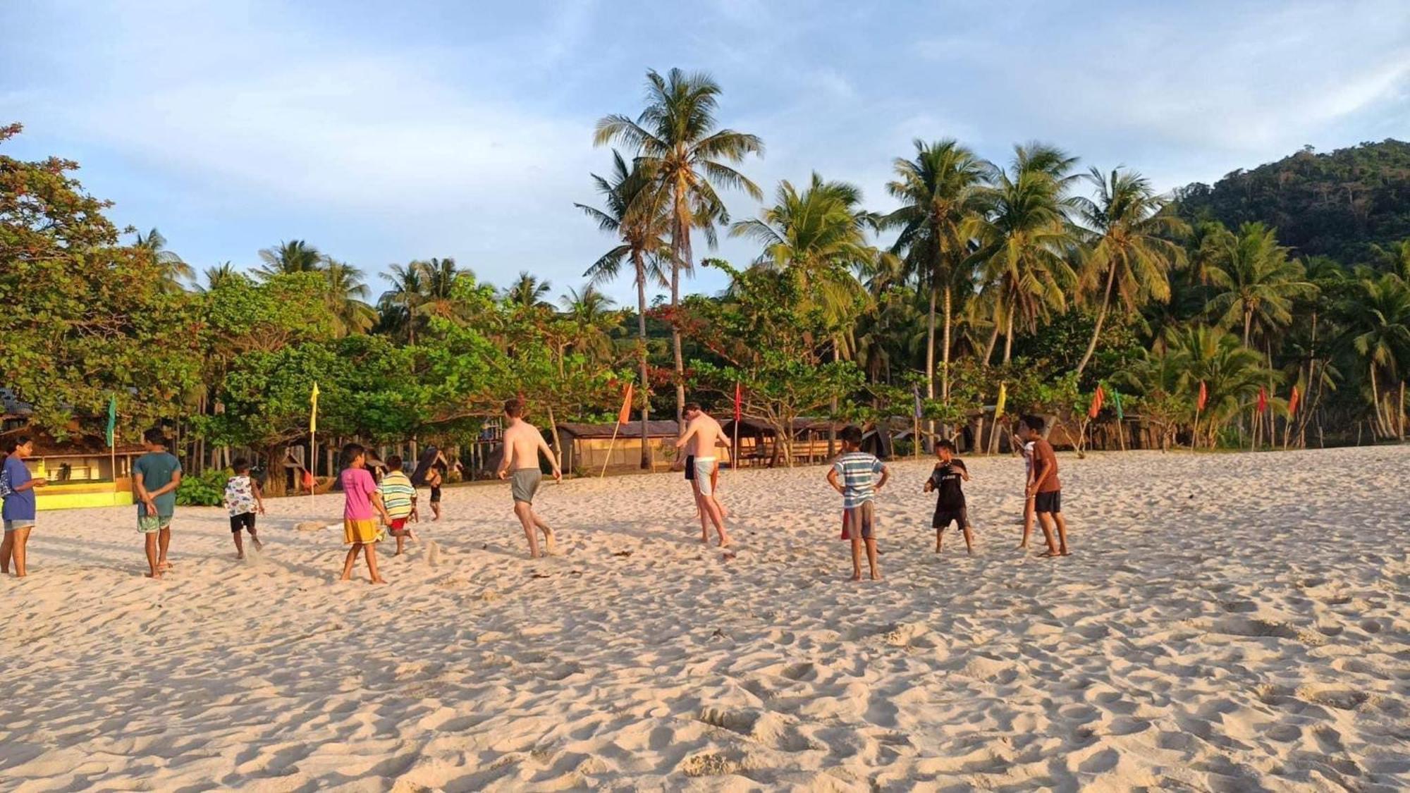 엘니도 Baybayon Sunset B&B 외부 사진